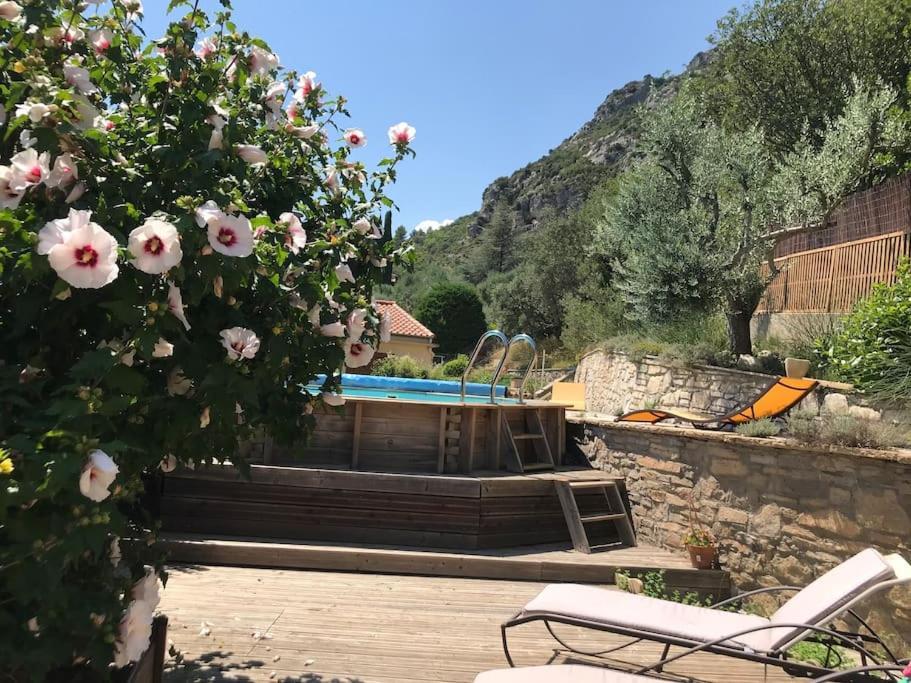 Appartement Sur La Colline Avec Acces Piscine Volx Exterior photo